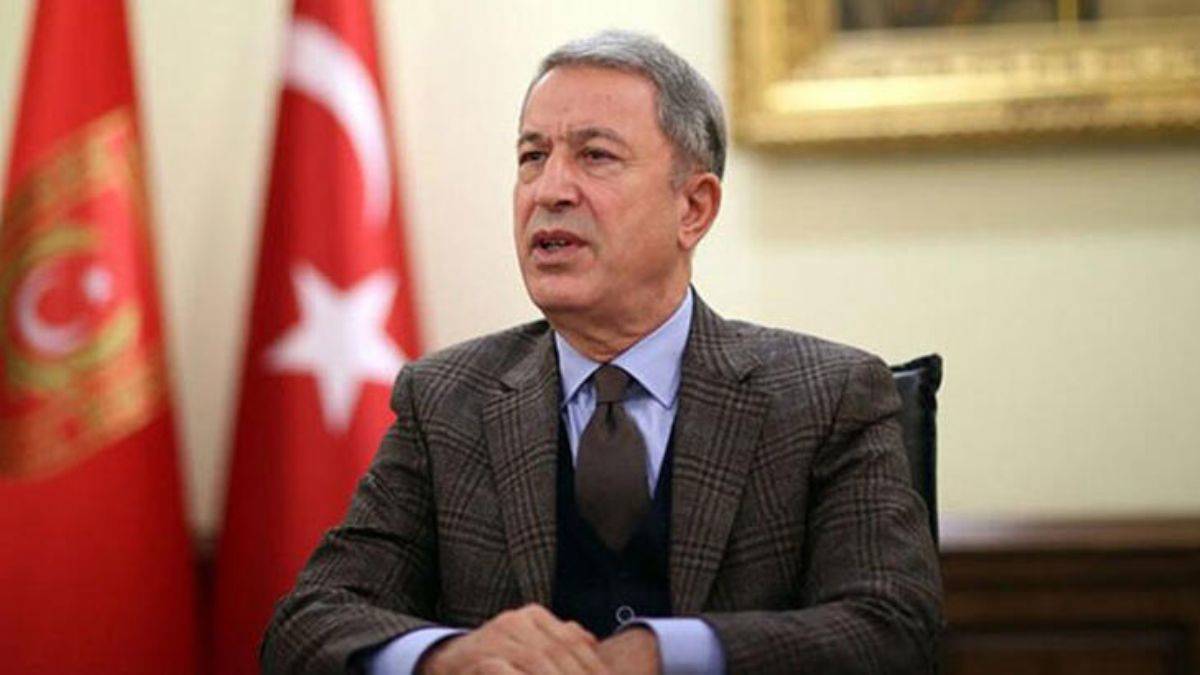 Bakan Akar'dan Yunanistan'a sert uyarı!