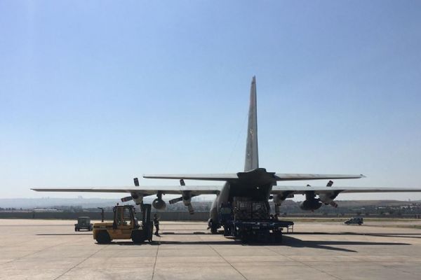 Türkiye'den havalanan 11'inci uçak Pakistan'a ulaştı