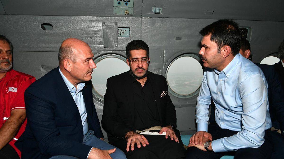 Bakan Kurum: Cumhurbaşkanı Sayın Recep Tayyip Erdoğan’ın talimatlarıyla Pakistan için yardım kampanyası başlattık