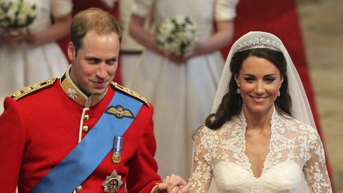 'The Crown' dizisinin Prens William ve Kate Middleton’ı belli oldu