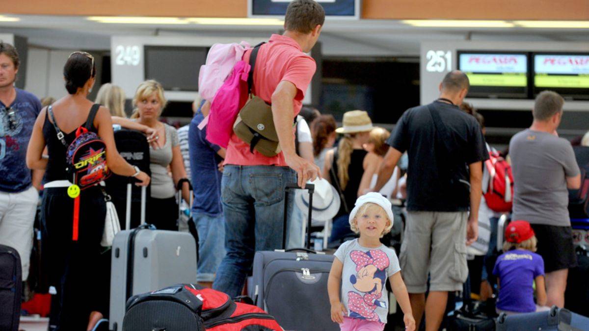 Resmen duyurdular! Rus turistlere sınırları kapatıyorlar