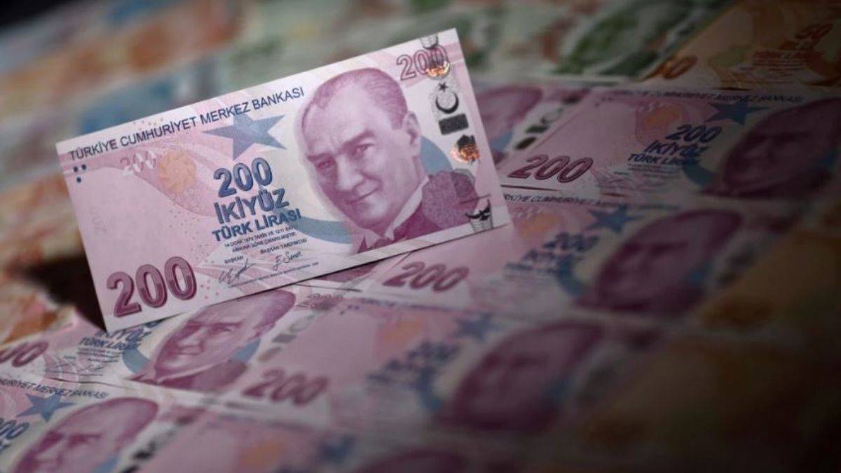 Bakan Nebati: Dar gelirli, emekli, işçi, memurlar için yeni tedbirler yolda