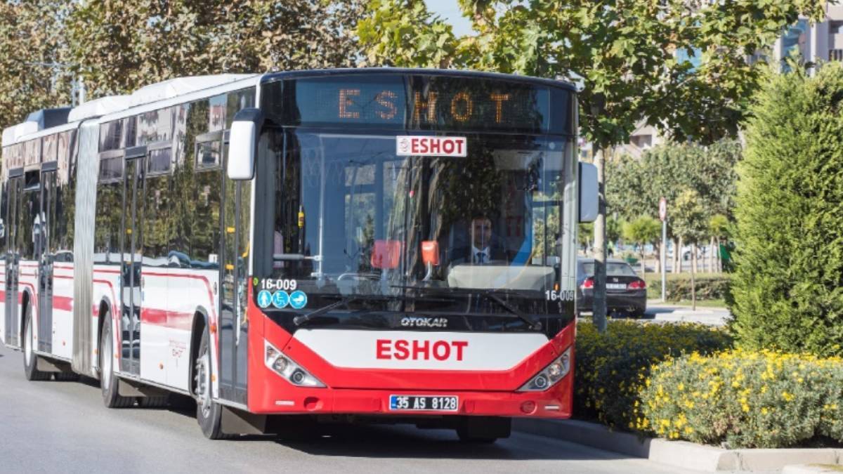 12 Eylül Pazartesi (bugün) İzmir'de ESHOT otobüsler ücretsiz mi? Yarın öğrencilere-öğretmenlere İzmir'de otobüs, metro bedava mı? İlk hafta ücretsiz mi?
