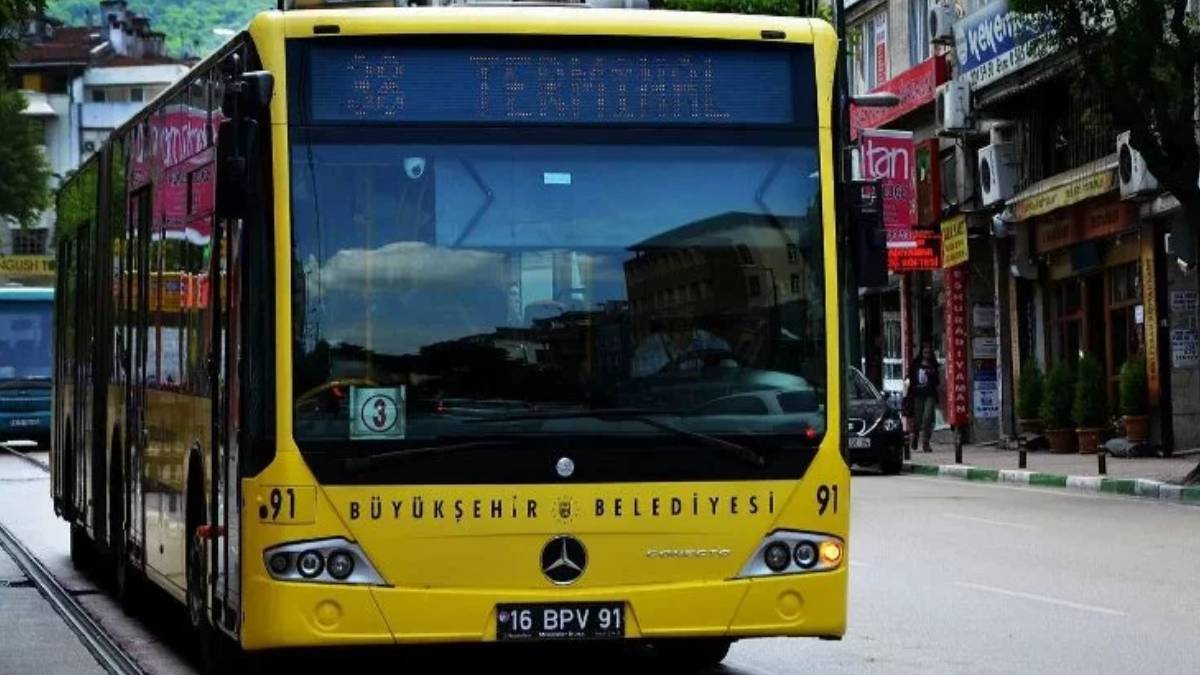 Bursa'da 12 Eylül'de (bugün) otobüsler ücretsiz mi? Bursa'da (yarın) öğrencilere okulların açıldığı gün otobüs bedava mı? Bursa'da toplu taşıma bedava mı?