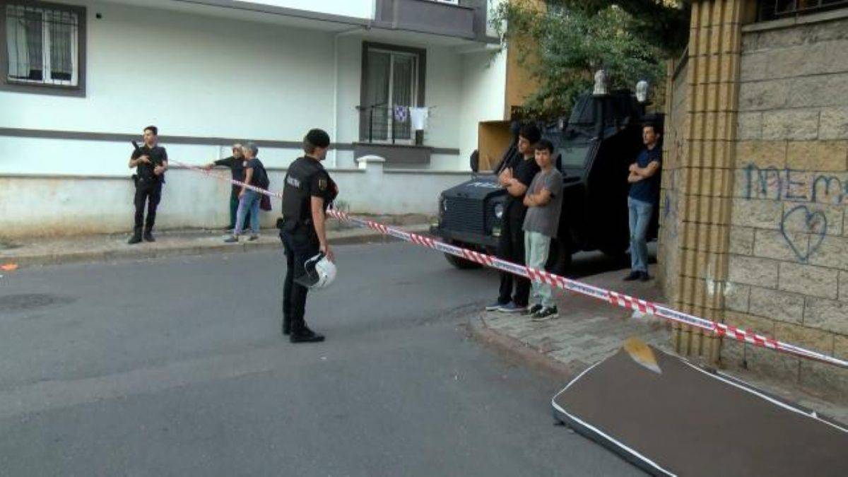 Halı silkeleyen komşularını silahla vurdu: 1 ölü, 1 yaralı