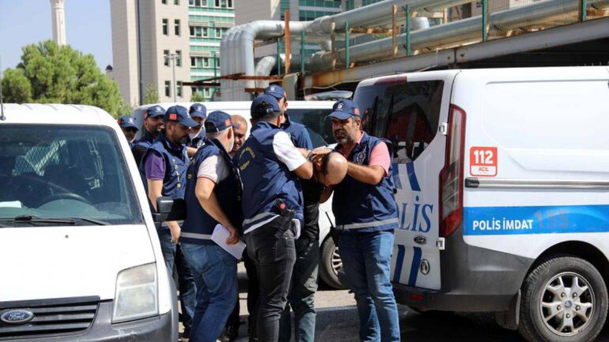 İntihar eden uzman çavuşun tabanca ve telefonu çalındı