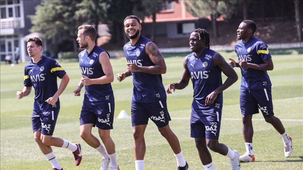 Fenerbahçe'de 3 isim forma giyemeyecek