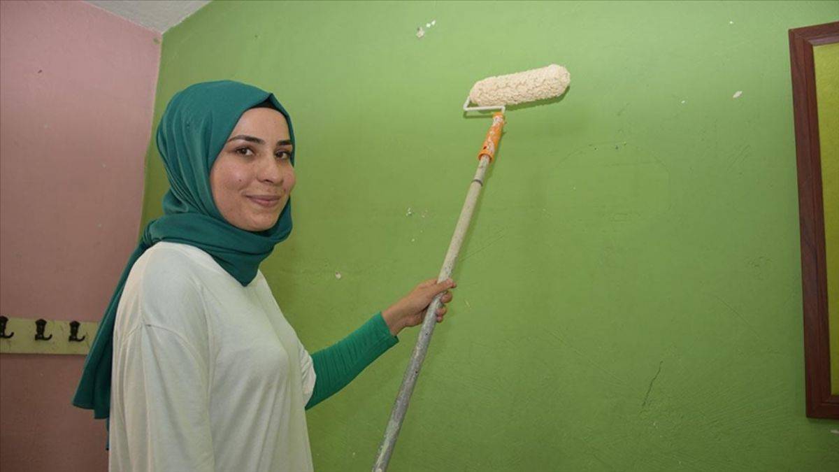 İnci Öğretmen, okulunu yeni eğitim-öğretim yılına hazırladı