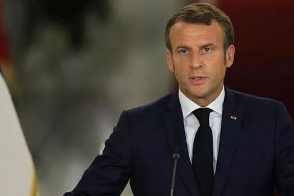 Macron'dan, Rus güçlerinin silahlarını geri çekme çağrısı