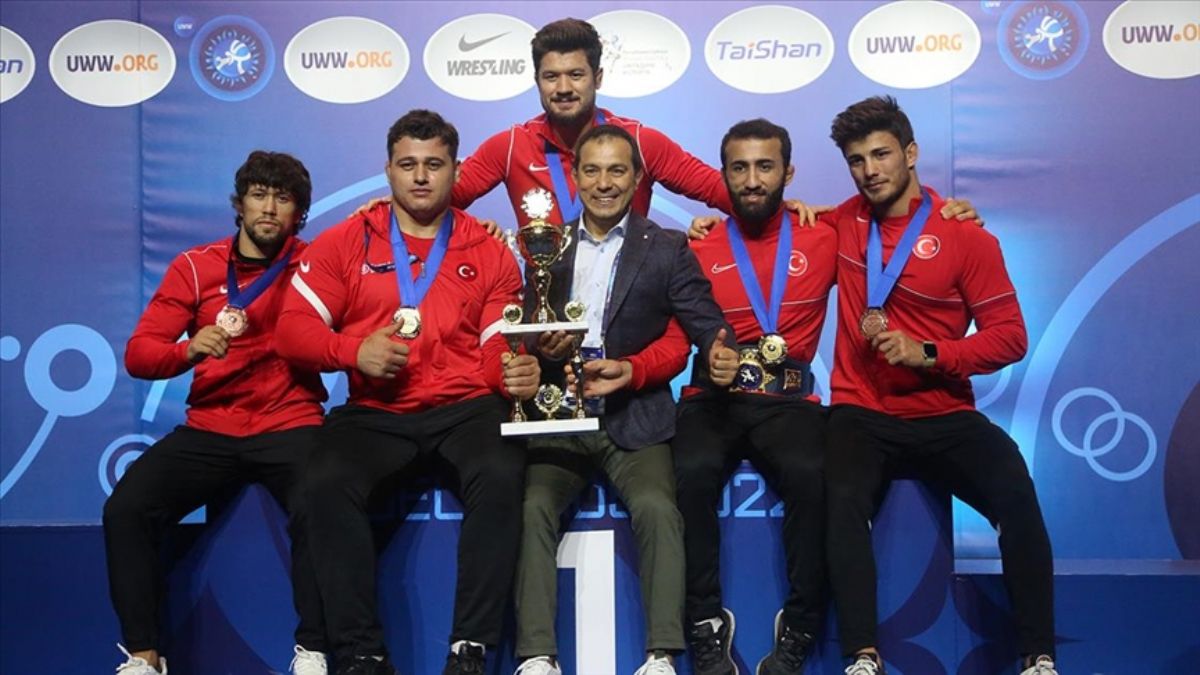 Grekoromen Güreş Milli Takımı, dünya şampiyonu oldu