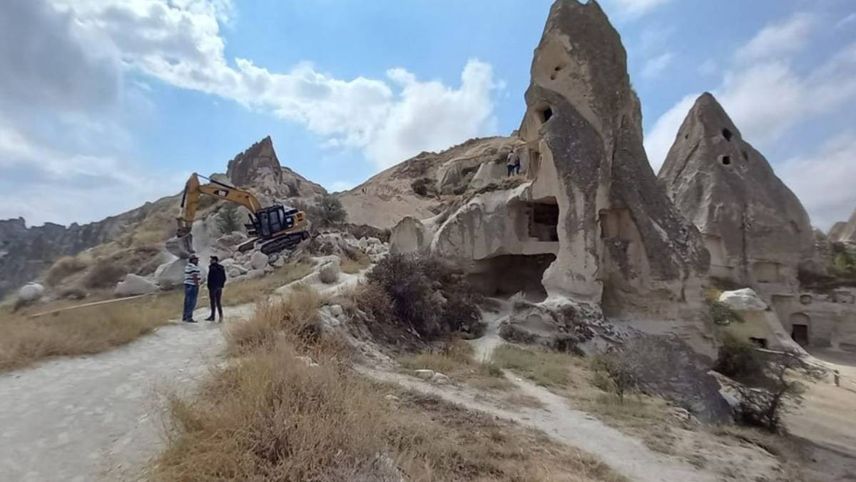 Kapadokya'da ne oluyor? Kapadokya'da iş makineleri ne yapıyor? Kapadokya'da peri bacaları yıkılıyor mu?