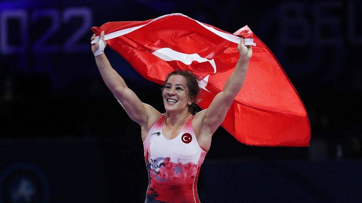Milli güreşçi Yasemin Adar Yiğit, ikinci kez dünya şampiyonu