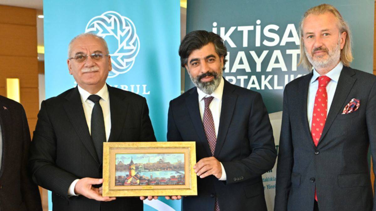 Türkiye'deki iş ortaklıklarının incelendiği ‘İktisadi Hayatta Ortaklıklar’ kitabı yayımlandı