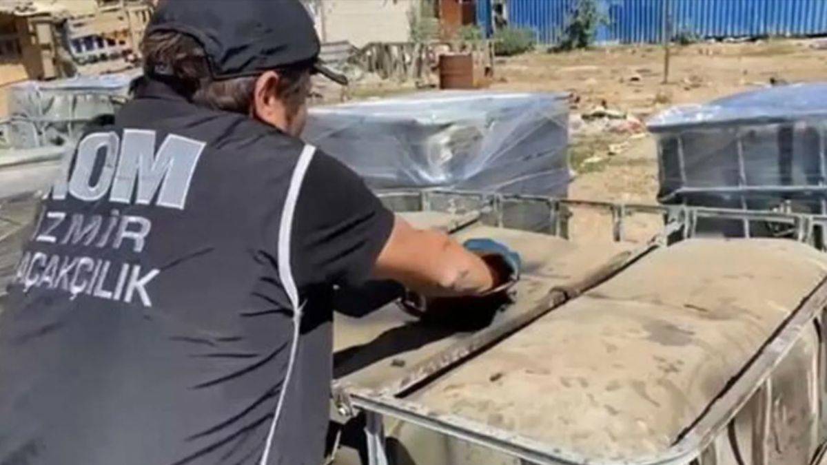 İzmir'de 38 ton akaryakıt yakalandı