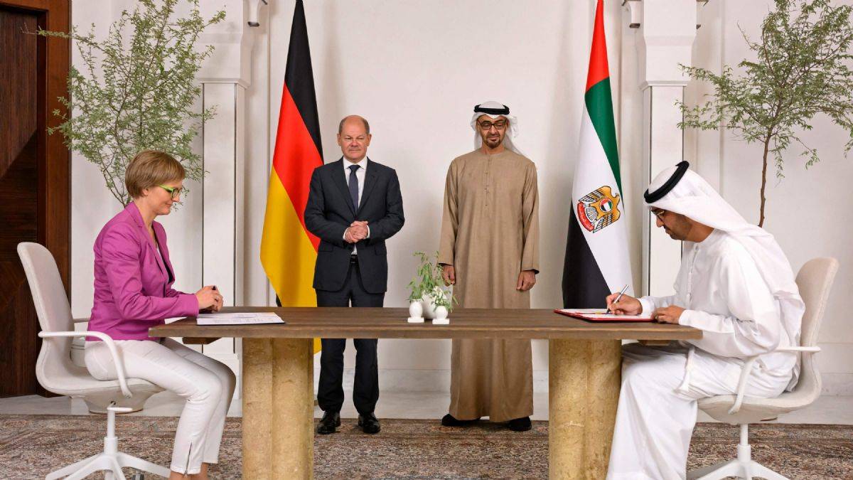 BAE, Almanya’ya mazot yetiştirecek