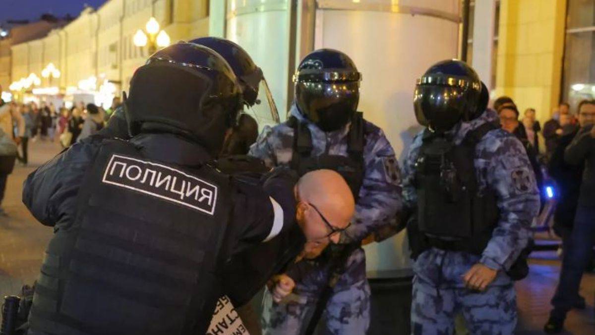 Rusya'da askerlik şubesinde silahlı saldırı