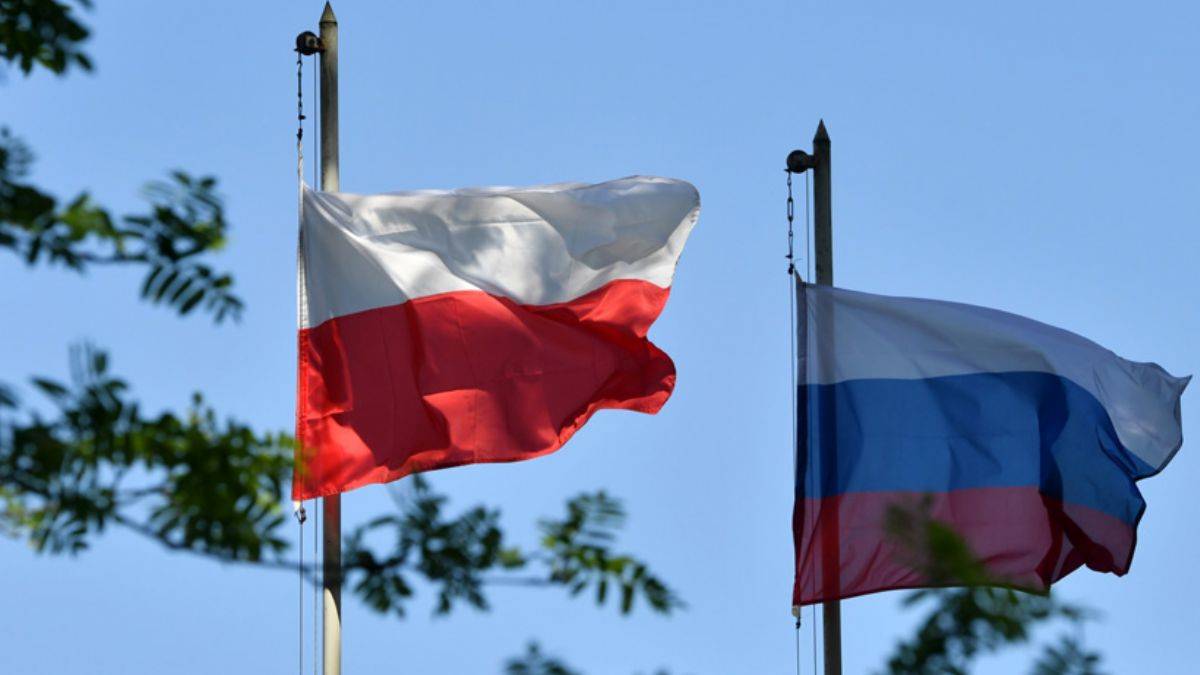 Polonya’dan Rus vatandaşlarına ülkeye giriş yasağı!