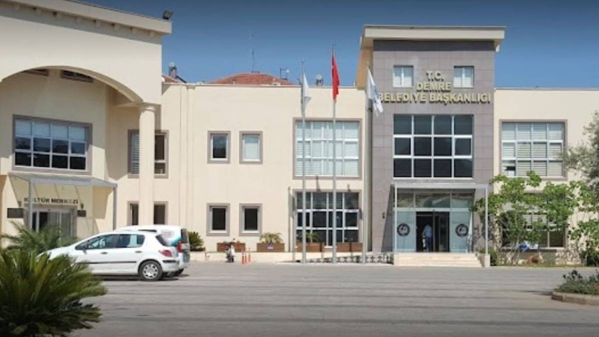 Demre Belediye Başkanı Okan Kocakaya kim? Demre Belediyesi hangi partiden? Demre Belediyesi hangi partili?