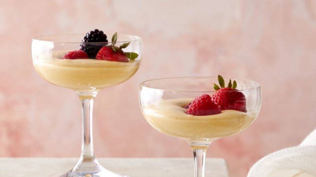 Zabayon sos tarifi | Orijinal Zabaglione tarifi ve malzemeleri | Zabayon sosu kreması nasıl yapılır?