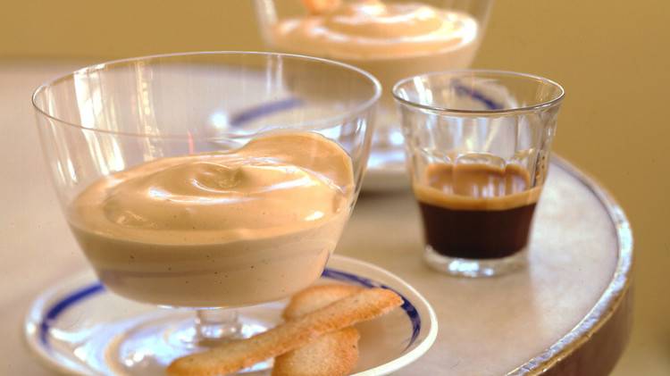 Zabayon malzemeleri neler? Evde zabayon yapımı | Zabayon yapımı kolay mı?