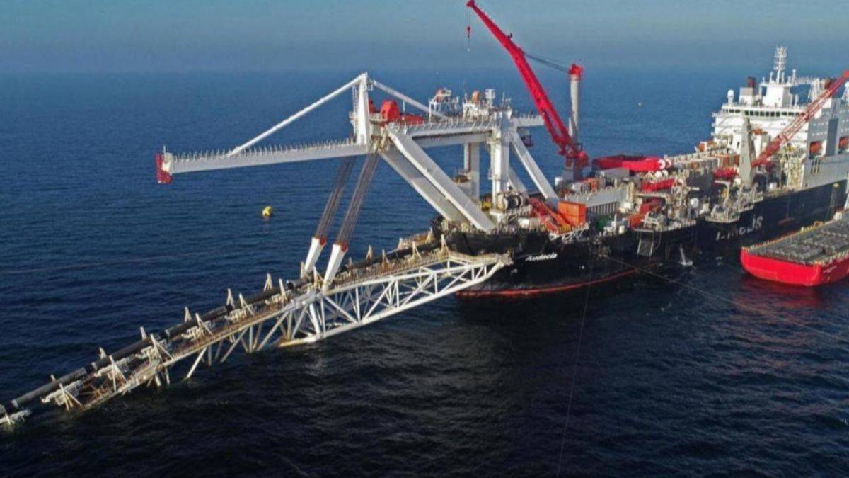 Baltık Denizi'nde Rus doğal gaz hatlarındaki sızıntıların yakınında patlamalar belirlendi