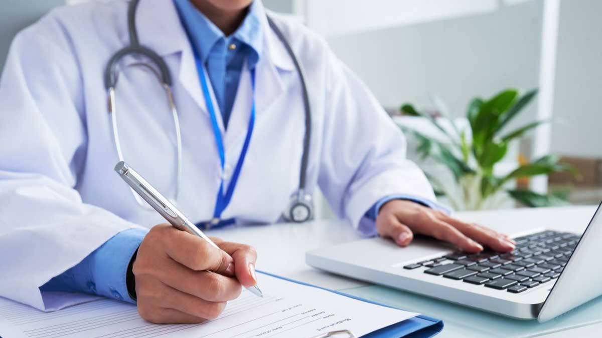 Serbest hekimler hasta bilgilerini MBYS’e bildirecek