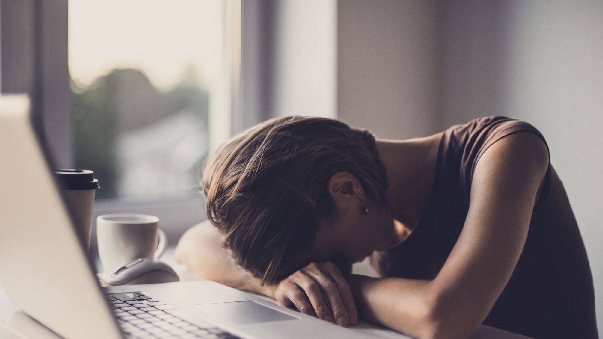 Yalnız hissetmek sigaradan daha hızlı yaşlandırıyor