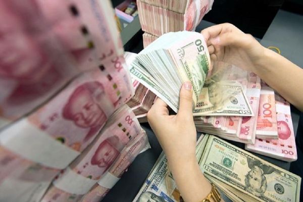 Çin yuanı, dolar karşısında 14 yılın en düşük seviyesine geriledi