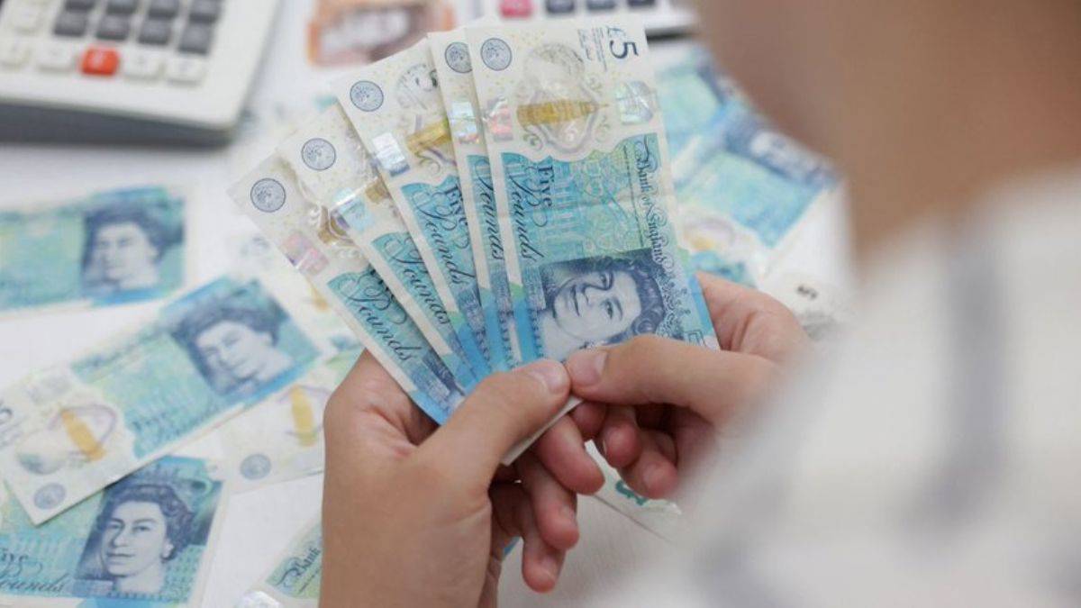 İngiltere'de sterlin krizi; Hazine'den açıklama