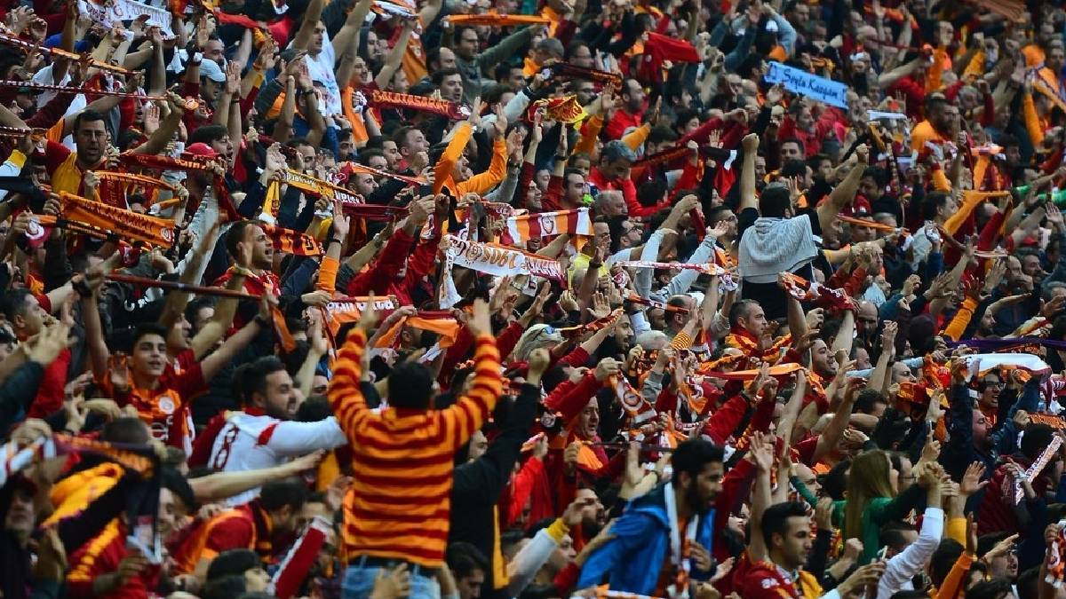 Derbi seyirci yasağı mı geldi? Derbilere rakip (misafir) takım taraftarı yasak mı? Galatasaray-Beşiktaş-Fenerbahçe deplasman seyirci yasak mı?