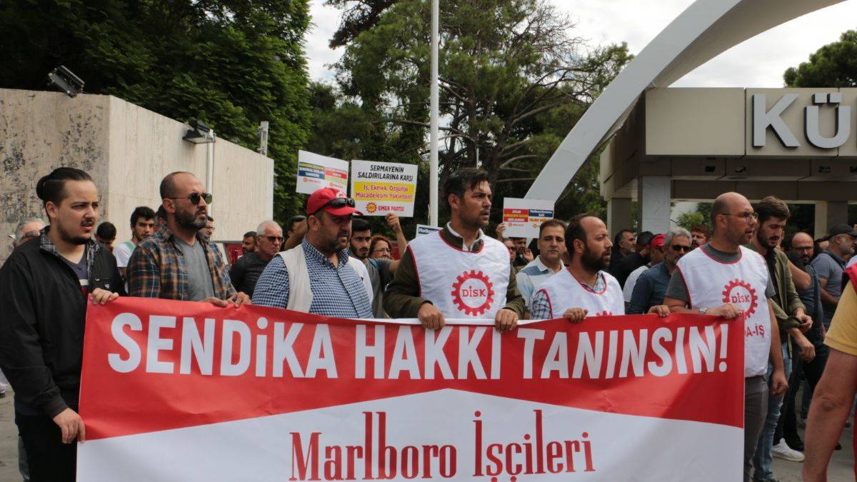 İzmir'de Marlboro işçilerinden eylem