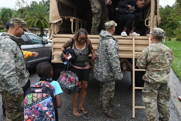 Ian Kasırgası kabusu: 500'den fazla kişi kurtarıldı