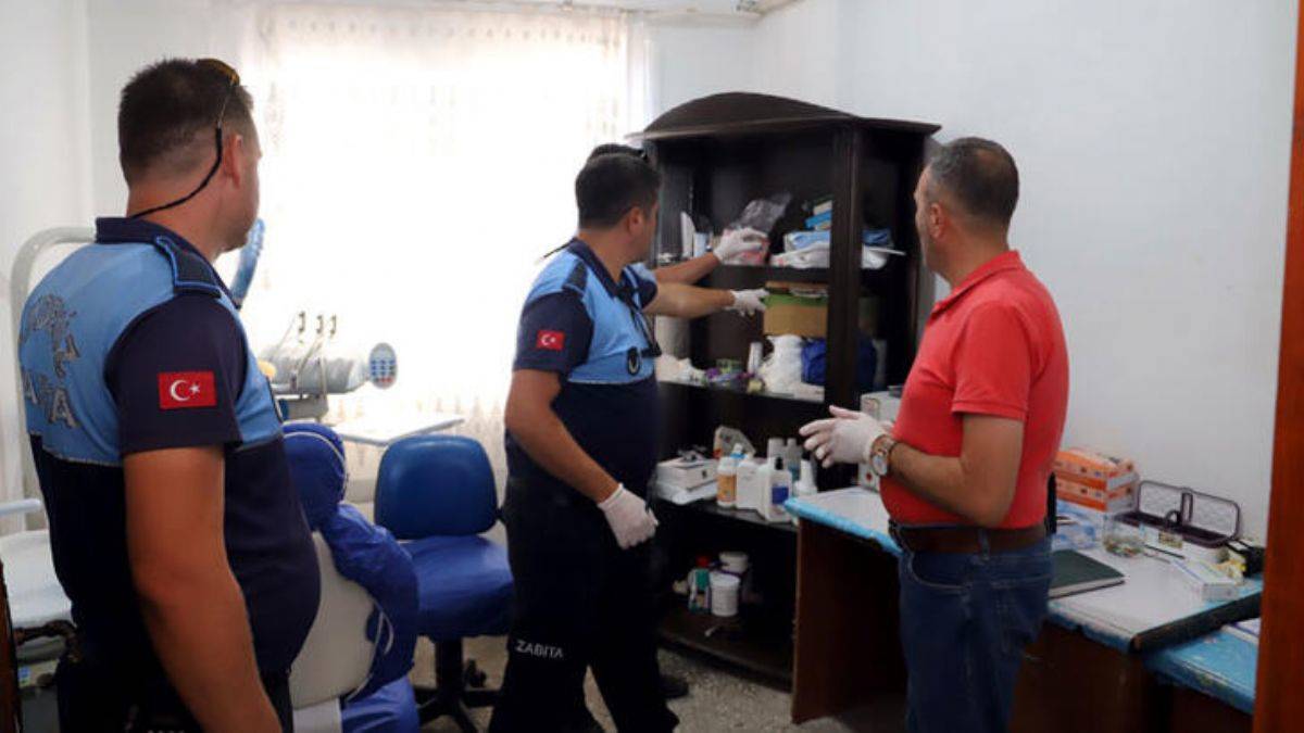 Mersin'de ruhsatsız diş kliniği mühürlenip kapatıldı