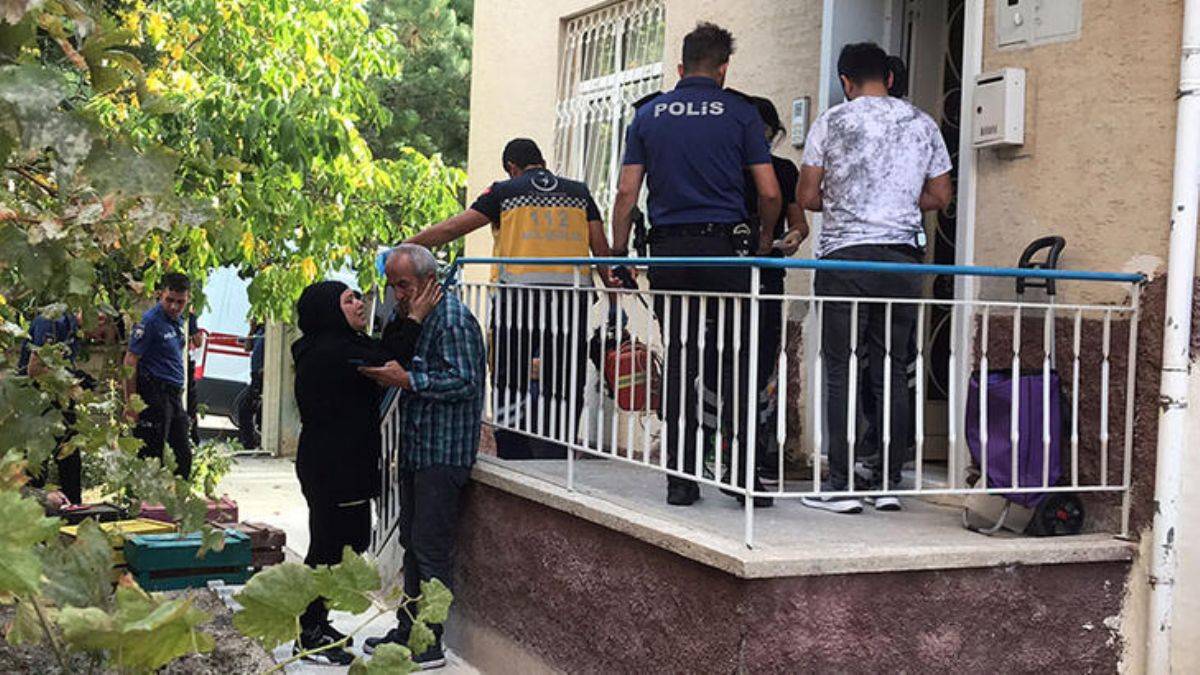 Evinde başından vurulmuş halde ölü bulundu