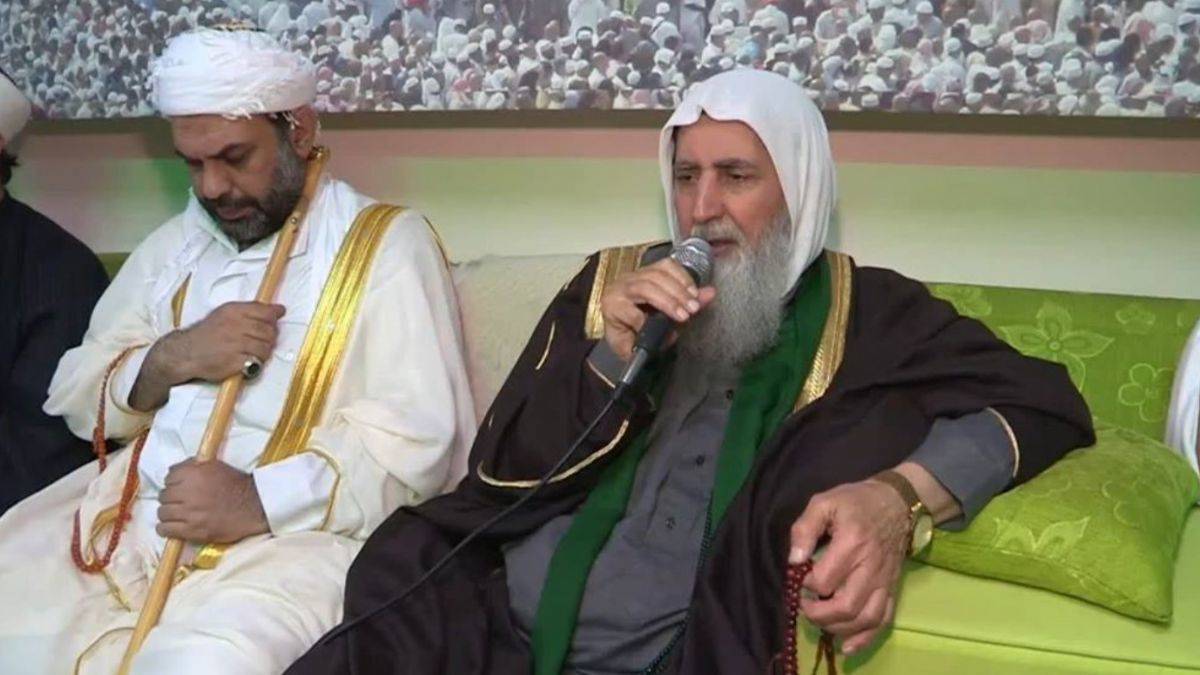 'Avuçtan badem çıkarma kerameti' sosyal medyada gündem oldu