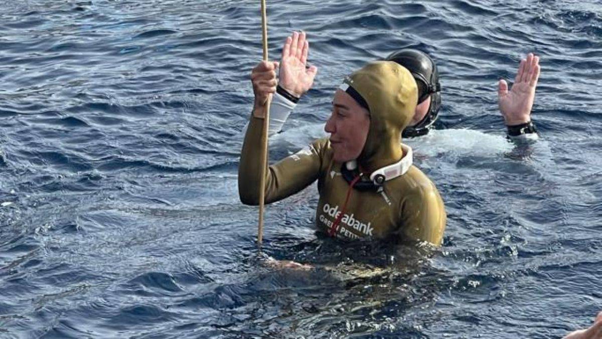 Şahika Ercümen, Türkiye rekoru kırdı