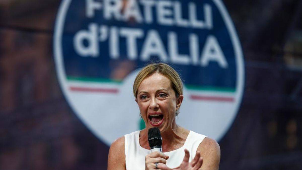 İlber Ortaylı: İtalya başbakanı İslam düşmanlığını gizlemiyor