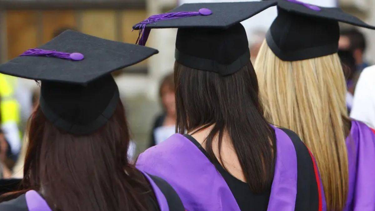 Mezunları iş bulamayan üniversitelere para cezası!
