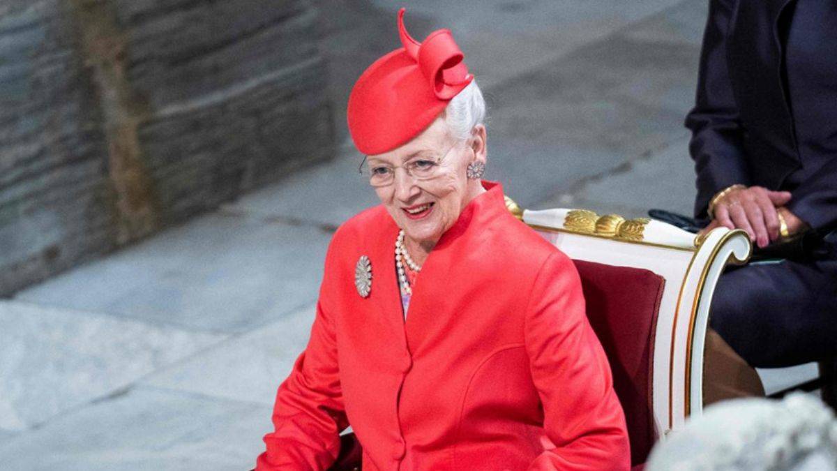 Kraliyet ailesinde kriz sürüyor! Kraliçe özür diledi