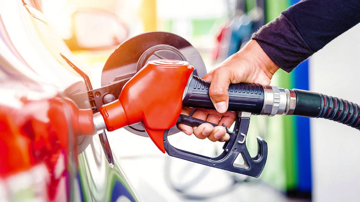 Mazota zam mı geldi? 5 Ekim motorine zam mı yapıldı? Motorin ne kadar oldu? 5-6 Ekim mazota kaç kuruş zam geldi? Bu gece mazota zam var mı?