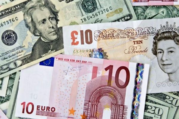 İngiltere'ye 'negatif' not! 2023 tahmini endişe veren boyutta