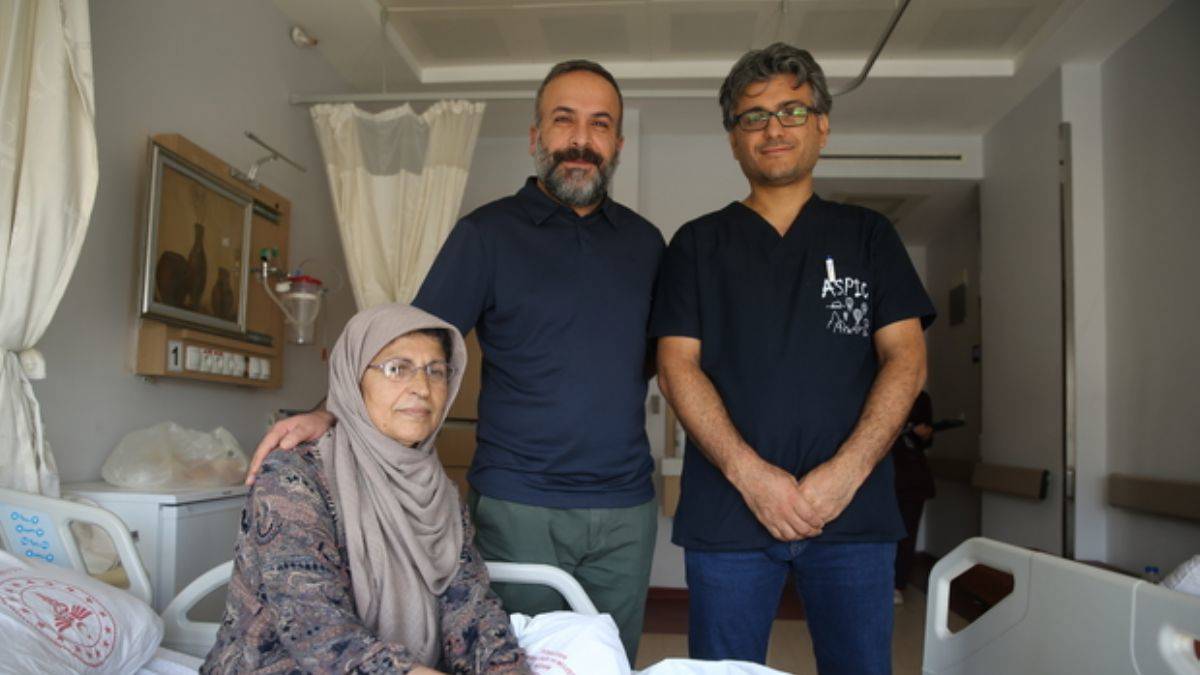 Kalbinde delik olduğunu 58 yaşında öğrendi