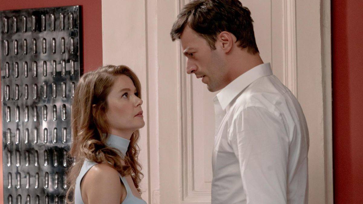 Camdaki Kızı dizi 51 bölüm full izle Kanal D Camdaki Kız son bölüm 51.bölüm izle Timeturk Camdaki Kızı dizi 51 bölüm full izle Kanal D Camdaki Kız son bölüm 51.bölüm izle Timeturk