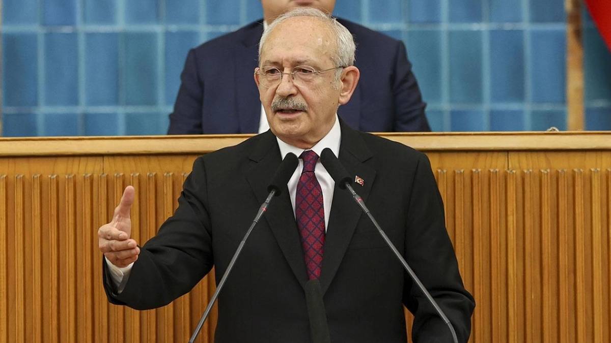 Kılıçdaroğlu’nun başörtüsü çıkışının arkasında kim var? Davutoğlu mu anket şirketleri mi?
