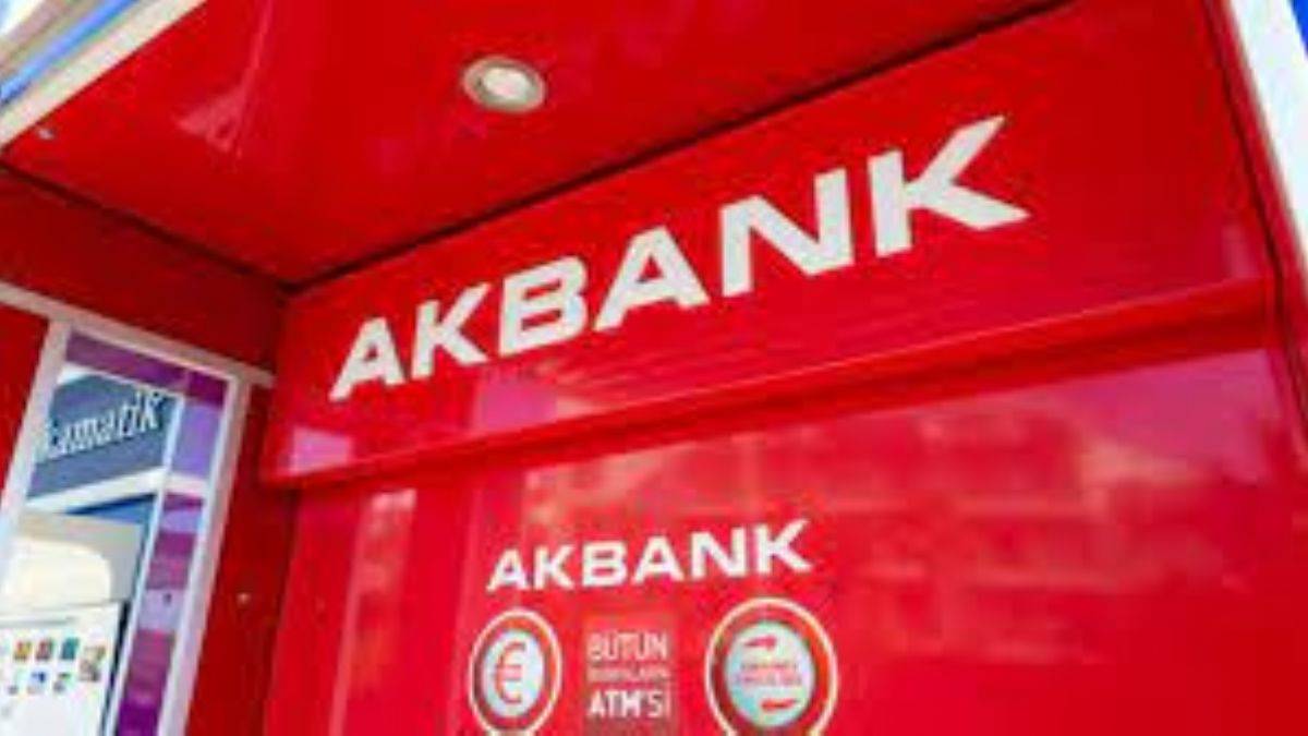 Akbank'tan ''kredi kartlarında mükerrer işlem'' açıklaması