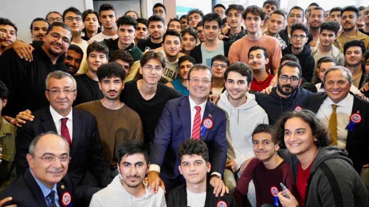 Boğaziçili öğrenciden İmamoğlu’na ‘yurt’ teşekkürü: Bizi tarikat yurtlarına mecbur bıraktılar