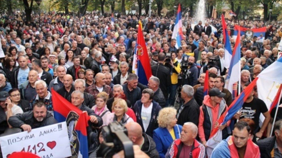 Bosna Hersek'te Dodik karşıtı protestolar