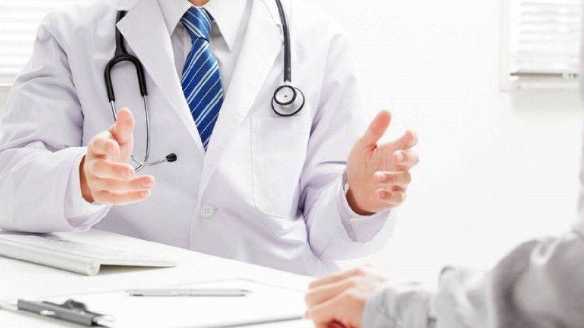 CHP’den yeni yönetmeliğe tepki: Hekimlerin özgürlüğünü engelliyor