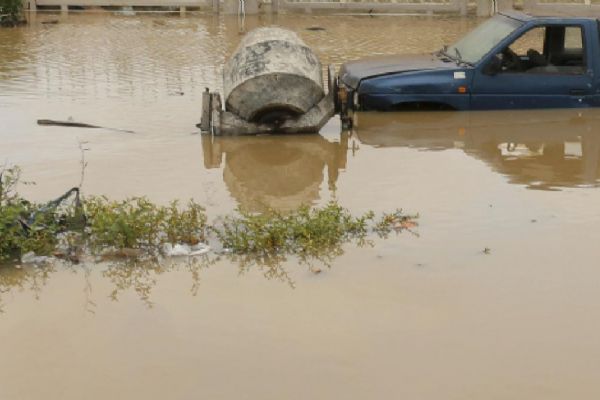Nijerya'da alarm seviyesine geçildi! Baraj kapakları açılacak