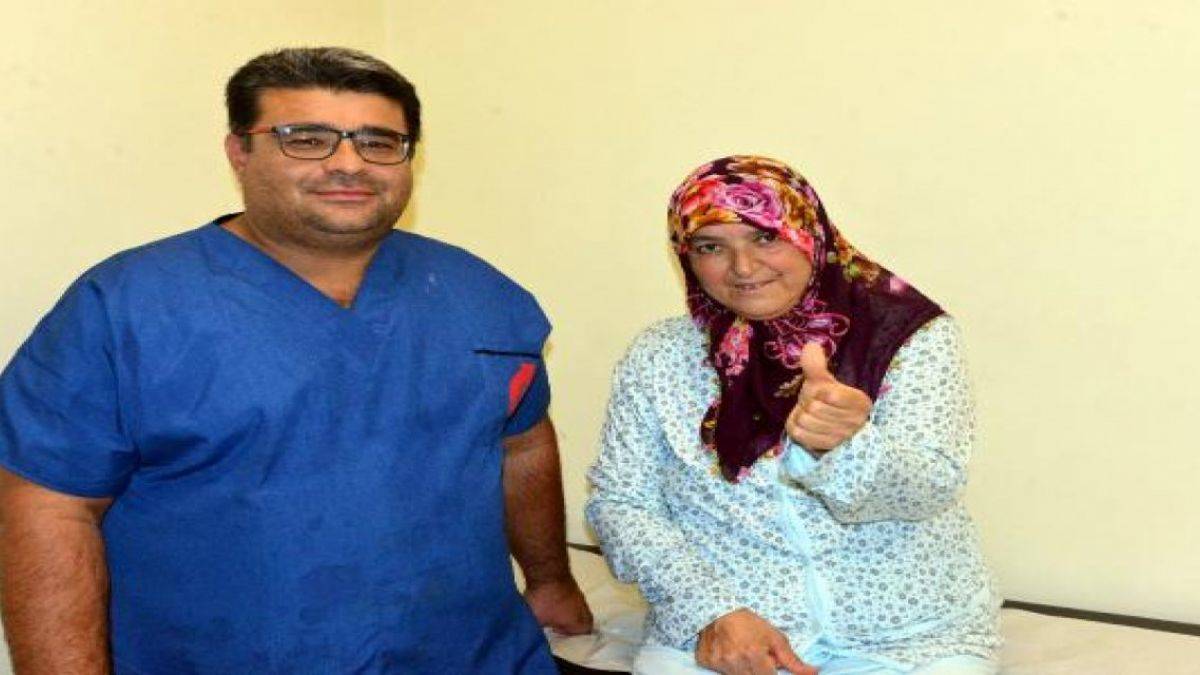 Milyonda 1 görülen beyin tümörünü burnundan çıkardılar